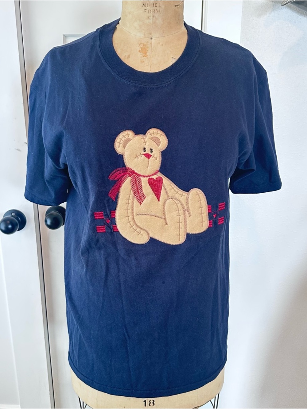 Vintage • 90s Y2K Teddy Bear embroidered Blue Tee